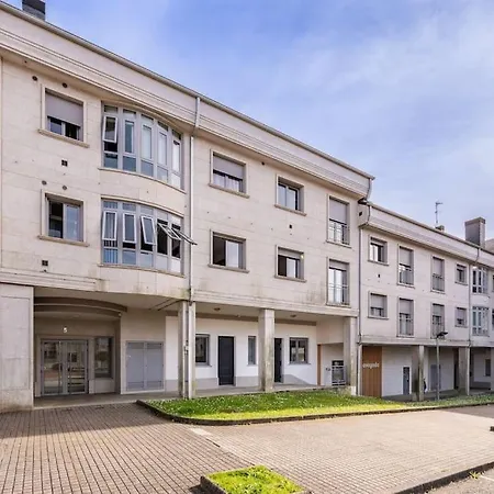 White Tree And Aparthotel O Pedrouzo