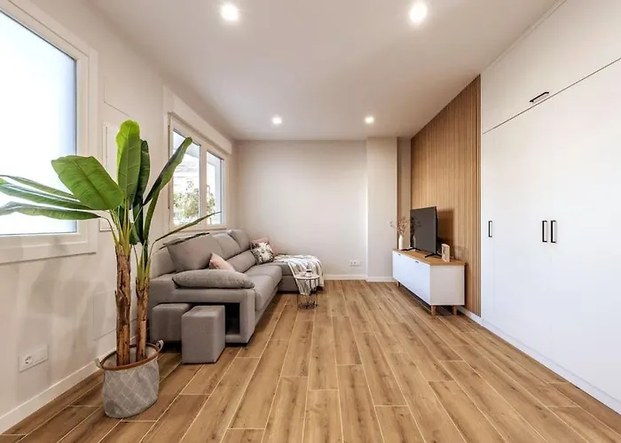 Апарт-отель White Tree And