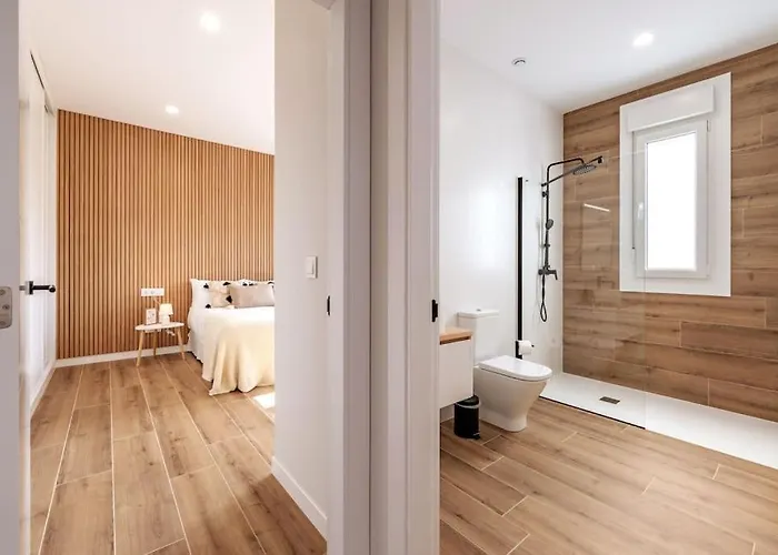 White Tree And מלון דירות 3*