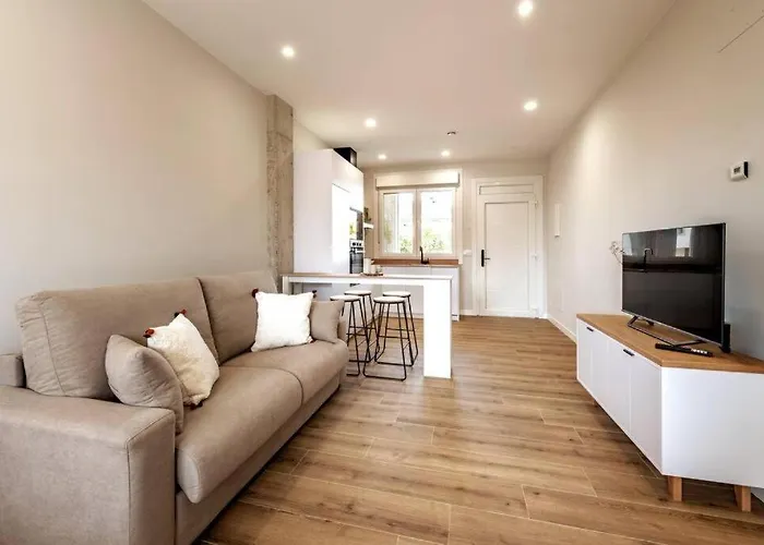 מלון דירות White Tree And