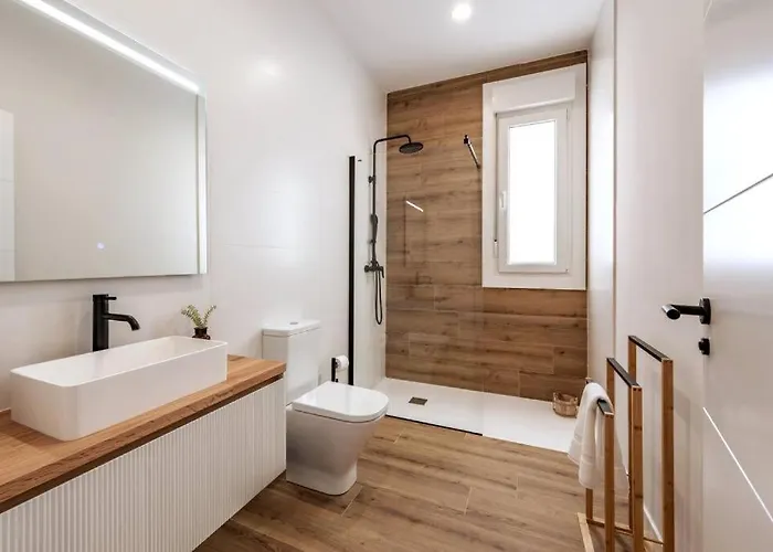 Апарт-отель White Tree And