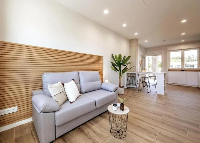 公寓式酒店 White Tree And 3*