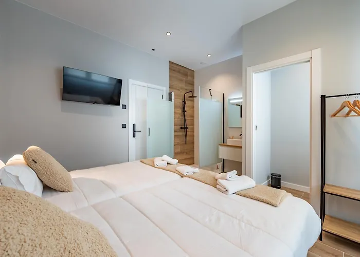 White Tree And Апарт-отель