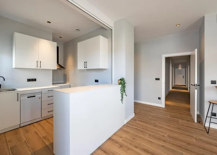 White Tree And Апарт-отель Педрусо